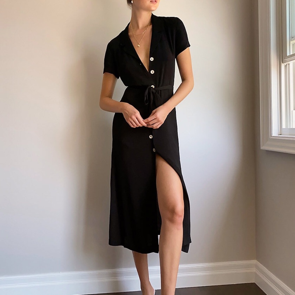 Aritzia Wilfred button-up midi dress